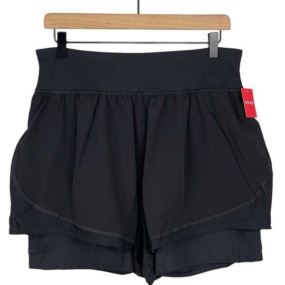 SPANX Pants - Spanx Get Moving Short XL NWT Black Booty Boost High Rise Pull On 5" Smoothing